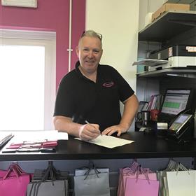 fwthumbRays Florist Gareth Sweet MD.jpg
